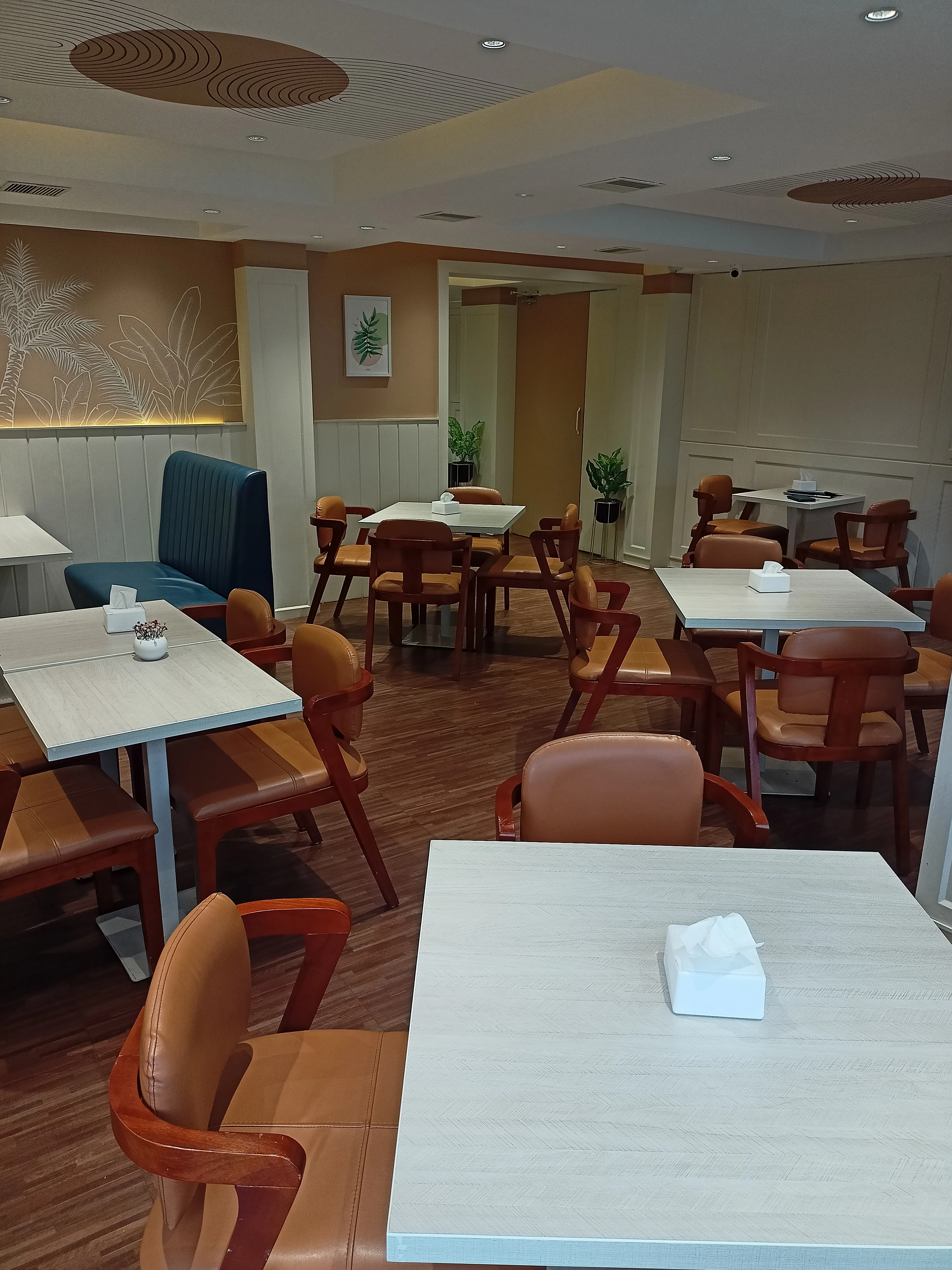 Lollino Cafe Thaliparamba