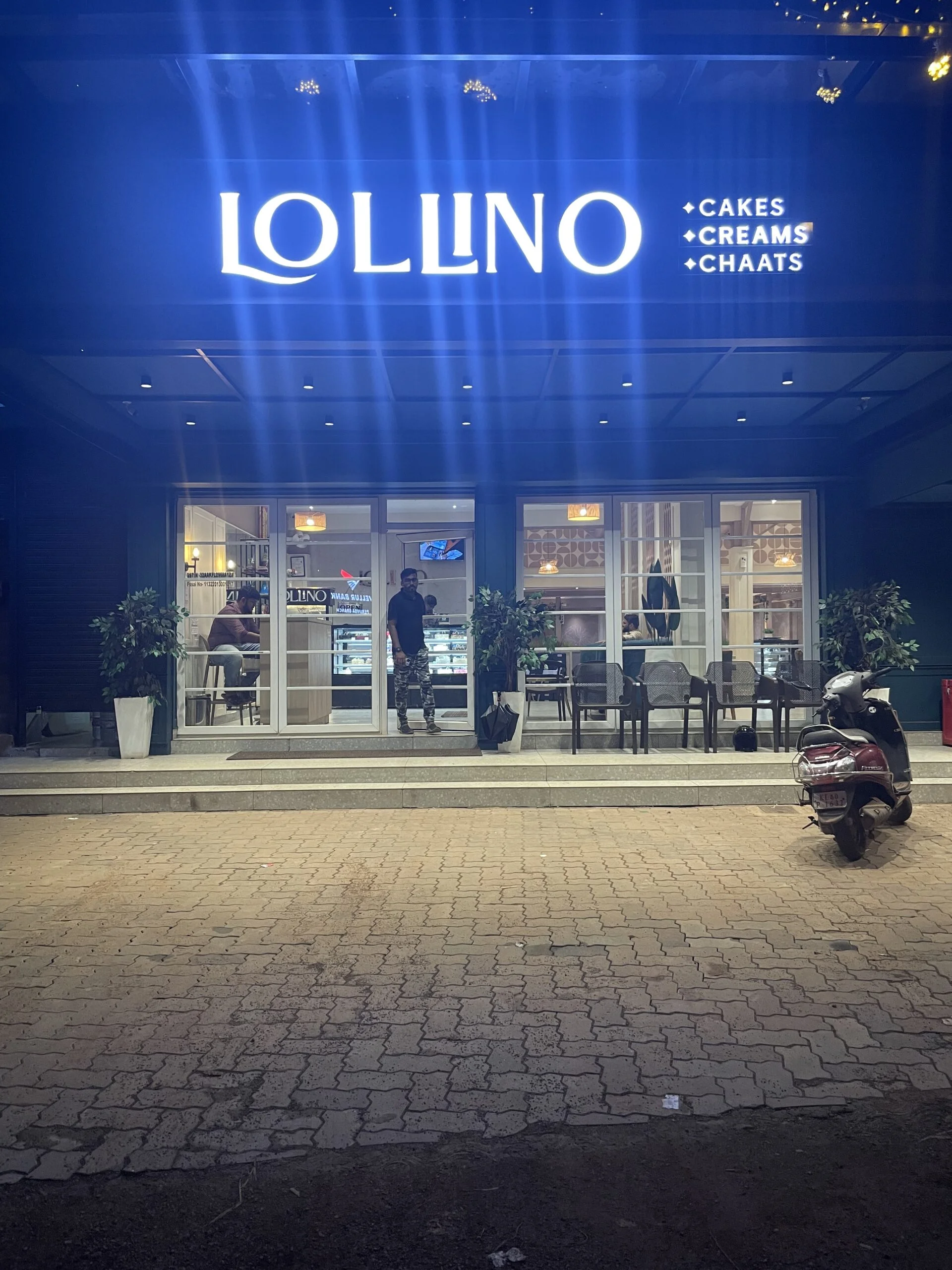 Lollino Cafe Payyanur